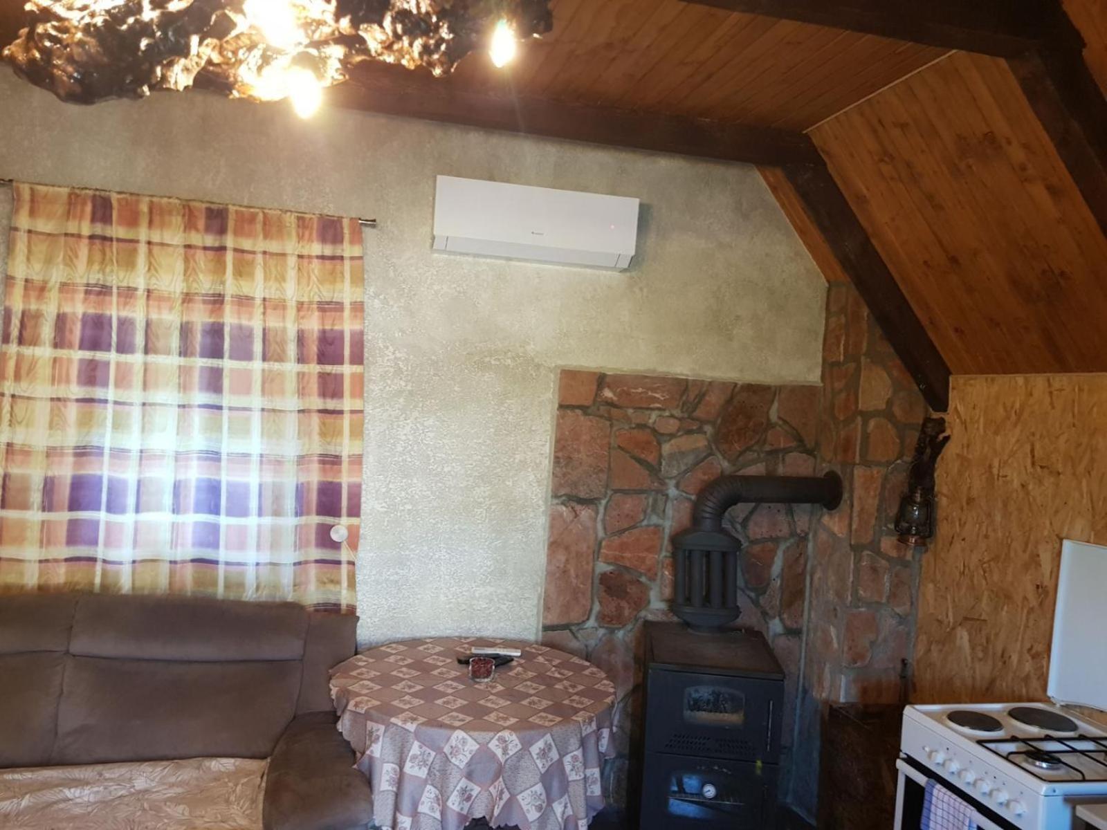 Hotel Detached House Milivoje Poscenje Zewnętrze zdjęcie