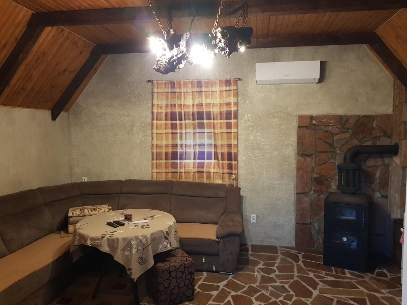 Hotel Detached House Milivoje Poscenje Zewnętrze zdjęcie