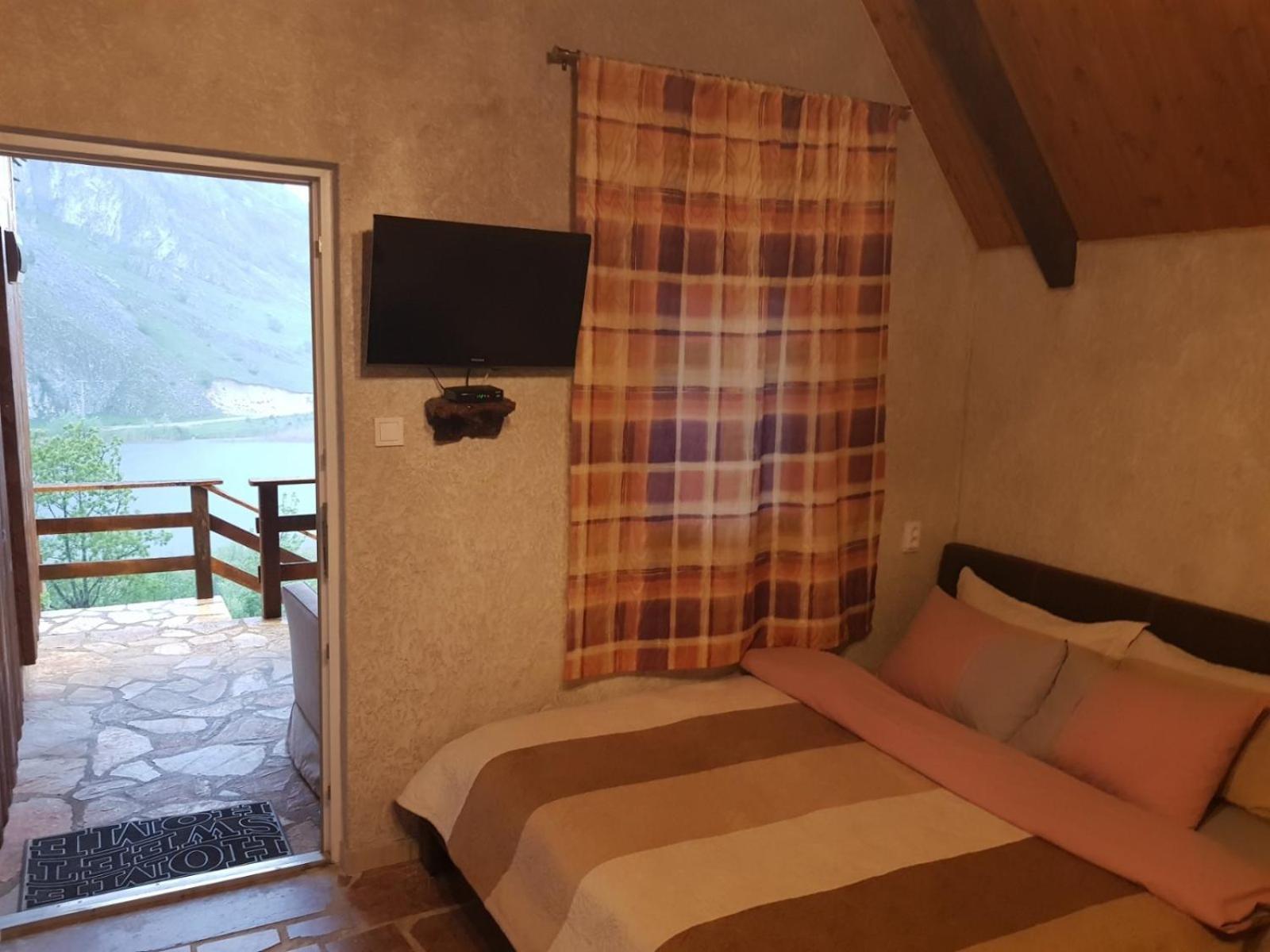 Hotel Detached House Milivoje Poscenje Zewnętrze zdjęcie